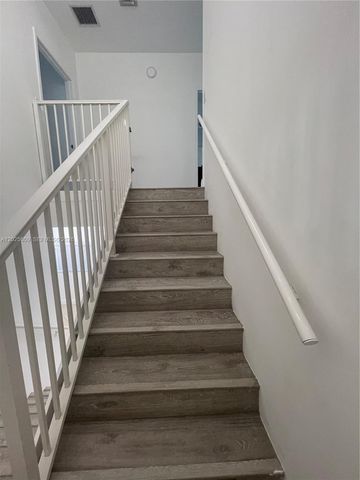 3458 NW 17th Ter 3458, Oakland Park, FL 33309