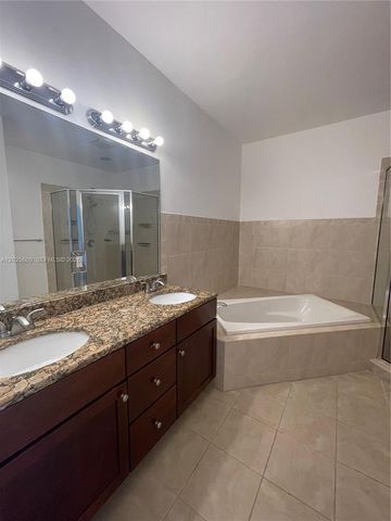 3458 NW 17th Ter 3458, Oakland Park, FL 33309