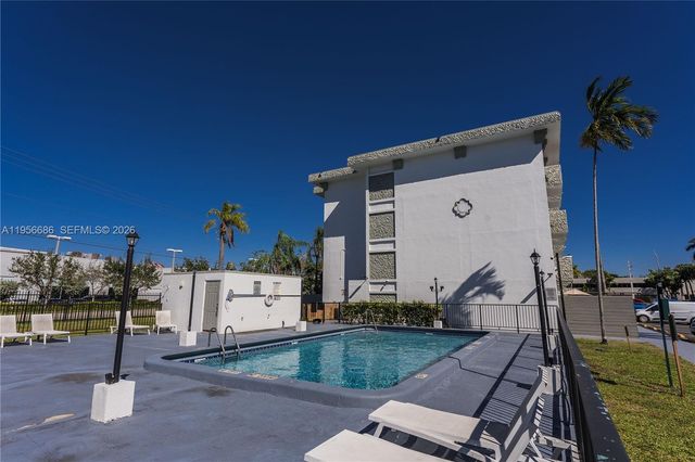 16450 NW 2nd Ave 103, Miami, FL 33169