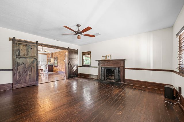 212 W Main Street, Midway, KY 40347