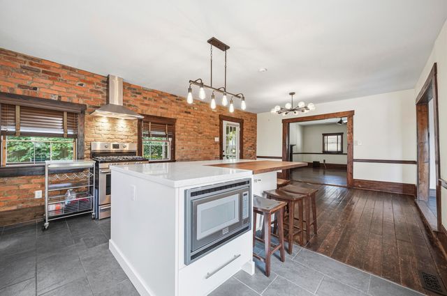 212 W Main Street, Midway, KY 40347