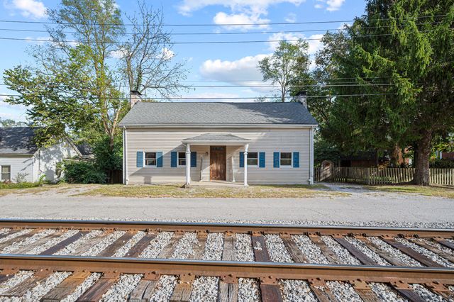 212 W Main Street, Midway, KY 40347
