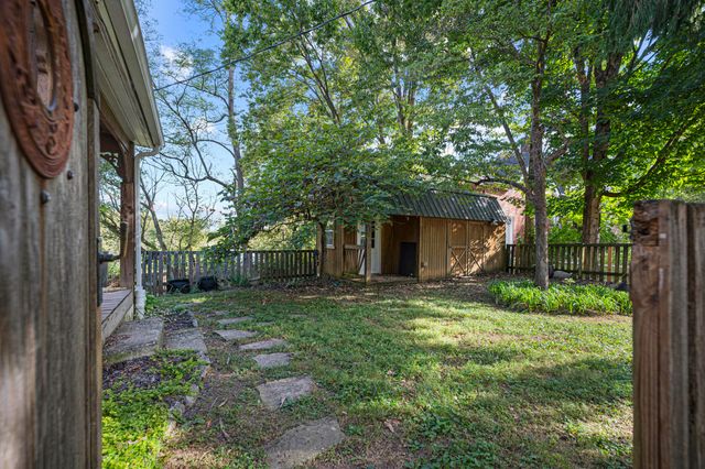 212 W Main Street, Midway, KY 40347