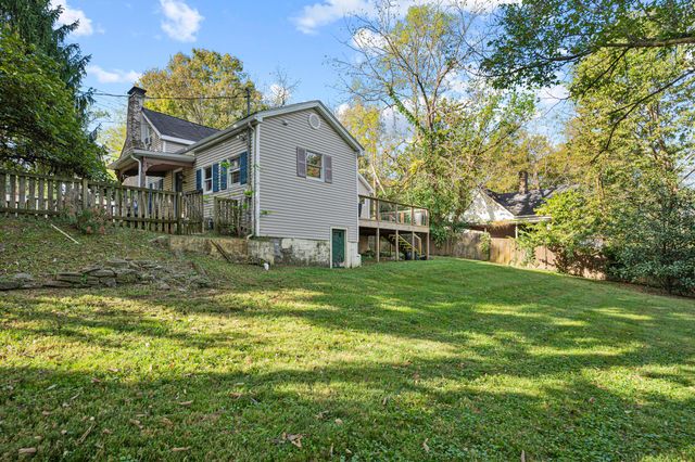 212 W Main Street, Midway, KY 40347