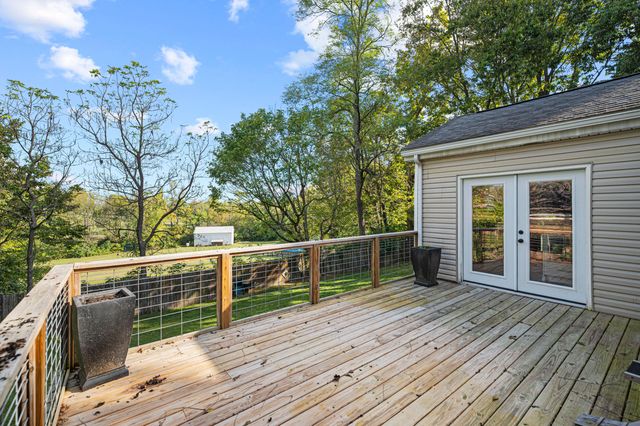 212 W Main Street, Midway, KY 40347