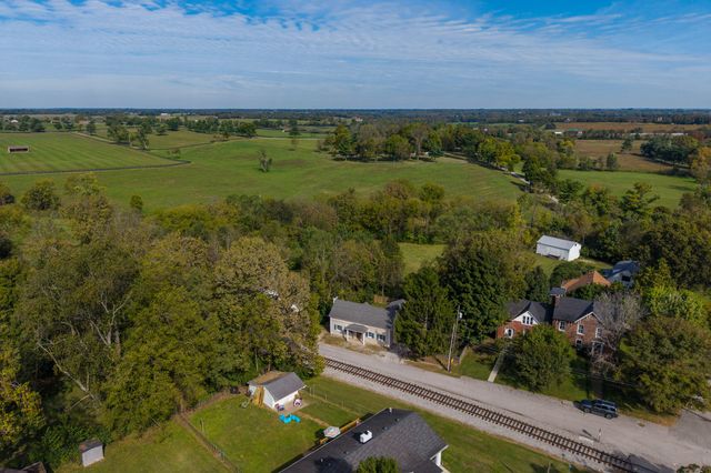 212 W Main Street, Midway, KY 40347