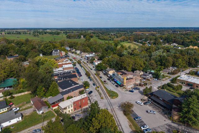 212 W Main Street, Midway, KY 40347