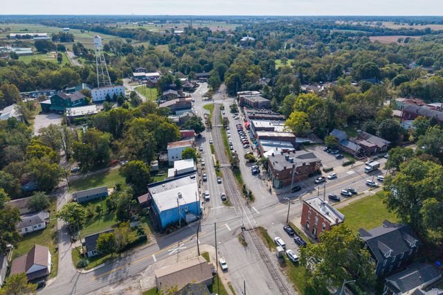 212 W Main Street, Midway, KY 40347