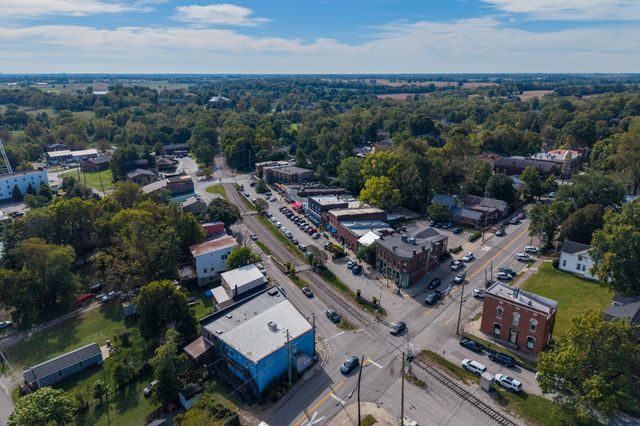 212 W Main Street, Midway, KY 40347