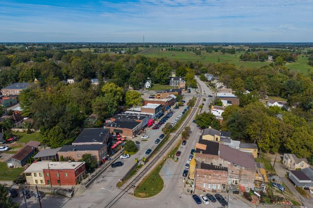 212 W Main Street, Midway, KY 40347