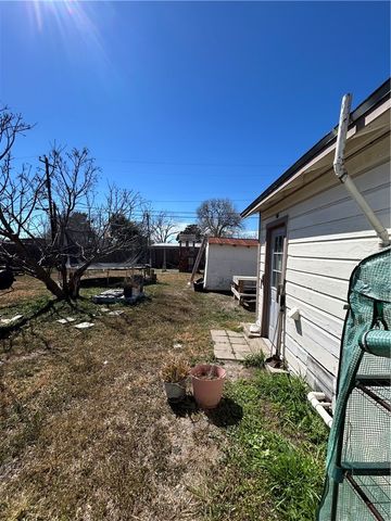 11317 Margie Dr, Corpus Christi, TX 78410