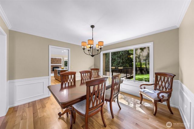 25827 NE 9th Street, Sammamish, WA 98074