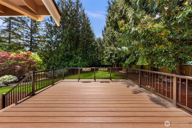 25827 NE 9th Street, Sammamish, WA 98074