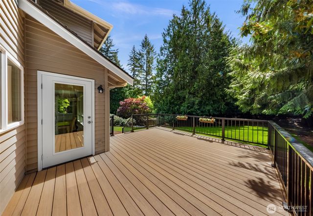 25827 NE 9th Street, Sammamish, WA 98074