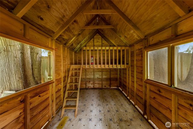 25827 NE 9th Street, Sammamish, WA 98074