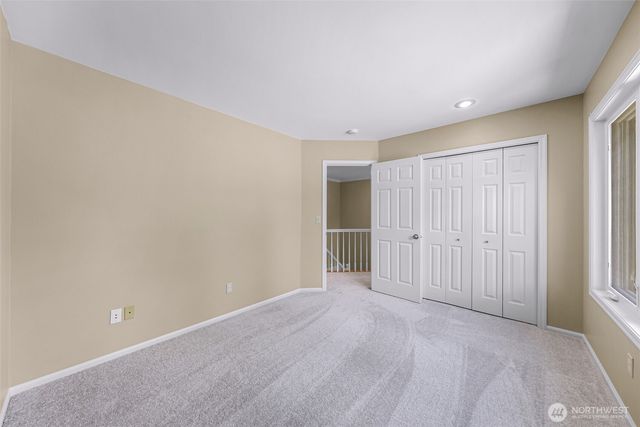25827 NE 9th Street, Sammamish, WA 98074