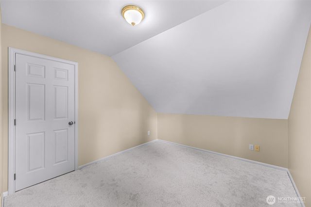 25827 NE 9th Street, Sammamish, WA 98074