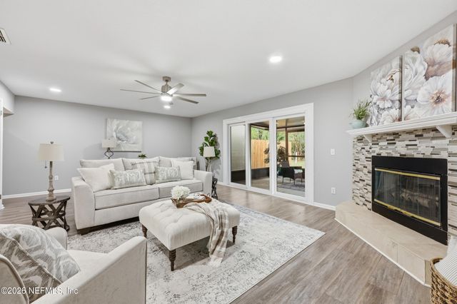 3050 PADDLE CREEK Drive, Jacksonville, FL 32223