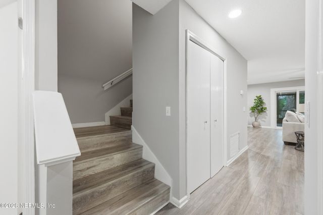 3050 PADDLE CREEK Drive, Jacksonville, FL 32223