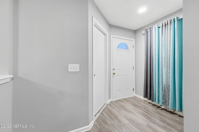 3050 PADDLE CREEK Drive, Jacksonville, FL 32223