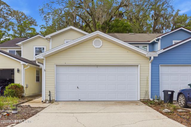 3050 PADDLE CREEK Drive, Jacksonville, FL 32223