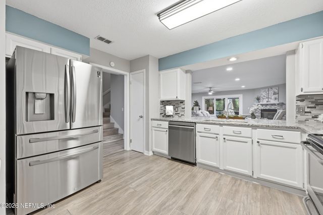 3050 PADDLE CREEK Drive, Jacksonville, FL 32223