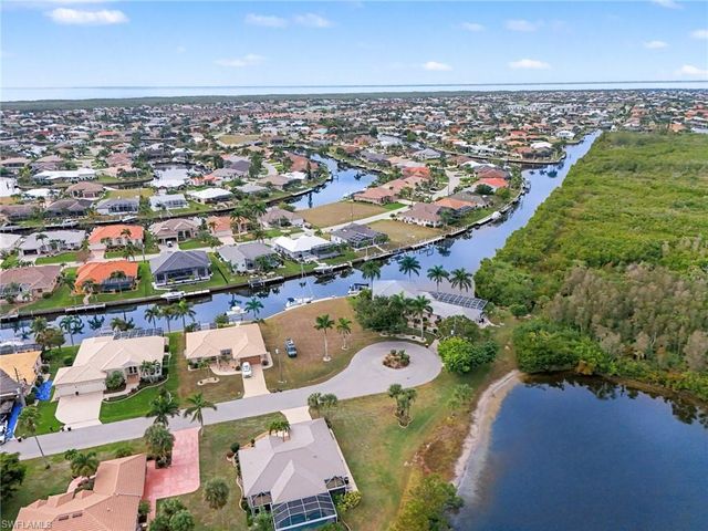 1247 Pine Siskin DR, Punta Gorda, FL 33950