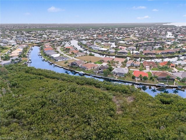1247 Pine Siskin DR, Punta Gorda, FL 33950