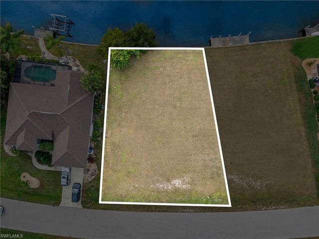 1247 Pine Siskin DR, Punta Gorda, FL 33950