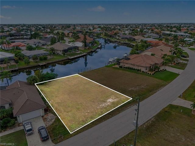 1247 Pine Siskin DR, Punta Gorda, FL 33950
