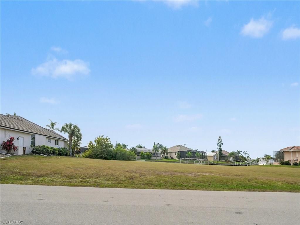1247 Pine Siskin DR, PUNTA GORDA, FL 33950 — photo 2