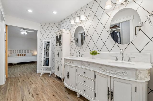 3607 LITHIA RIDGE BOULEVARD, Valrico, FL 33596