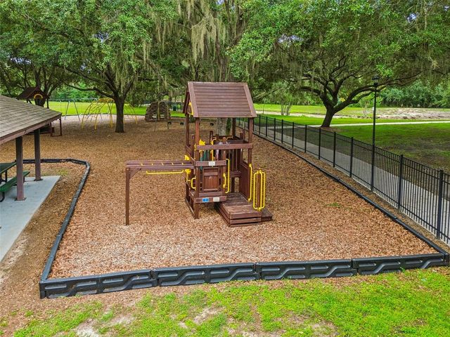 3607 LITHIA RIDGE BOULEVARD, Valrico, FL 33596