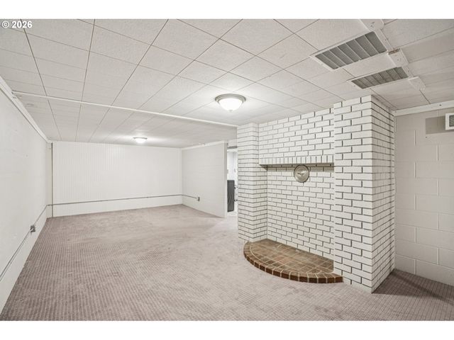 10985 Se HOLGATE Blvd, Portland, OR 97266