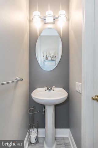 843 GERANIUM DR, Warrington, PA 18976