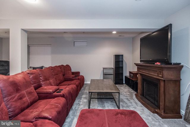 843 GERANIUM DR, Warrington, PA 18976