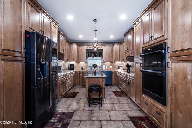 3795 RAINTREE Drive, Macclenny, FL 32063