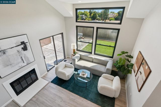 2554 Holly View Ct, Martinez, CA 94553