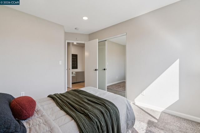 2554 Holly View Ct, Martinez, CA 94553
