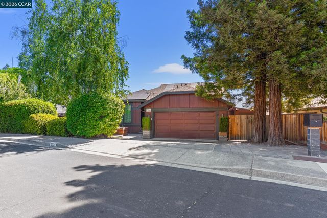 2554 Holly View Ct, Martinez, CA 94553