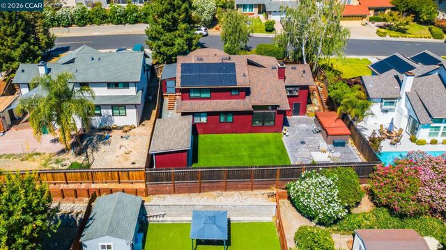 2554 Holly View Ct, Martinez, CA 94553