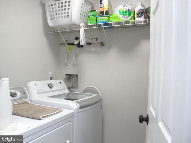 91 CENTER LN, Mount Laurel, NJ 08054