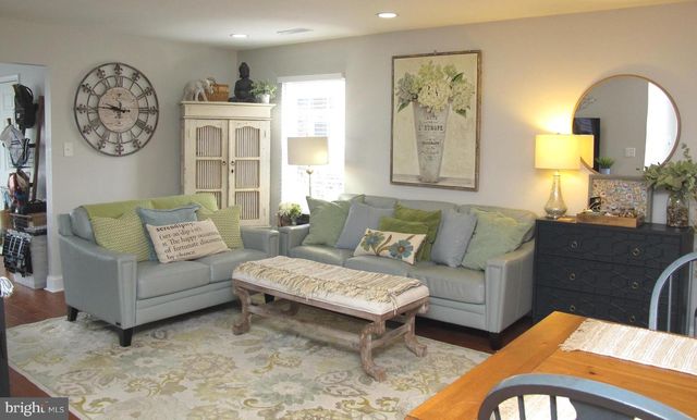 91 CENTER LN, Mount Laurel, NJ 08054