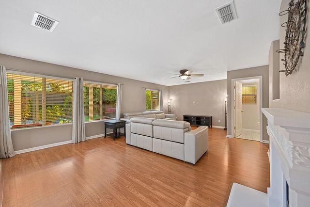 2343 Playa Way, Gold River, CA 95670