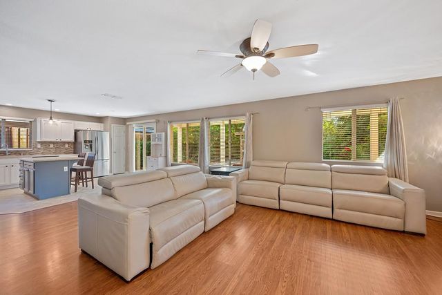 2343 Playa Way, Gold River, CA 95670