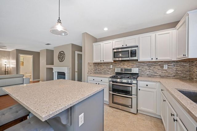 2343 Playa Way, Gold River, CA 95670