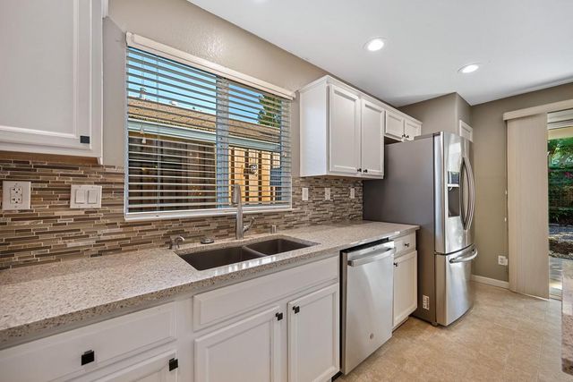 2343 Playa Way, Gold River, CA 95670