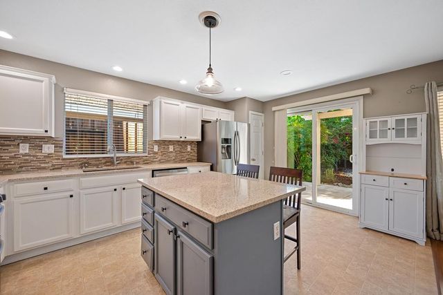 2343 Playa Way, Gold River, CA 95670