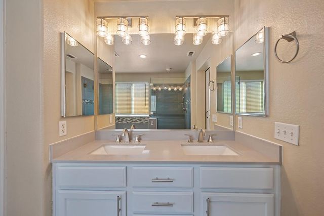 2343 Playa Way, Gold River, CA 95670