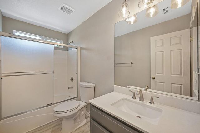 2343 Playa Way, Gold River, CA 95670